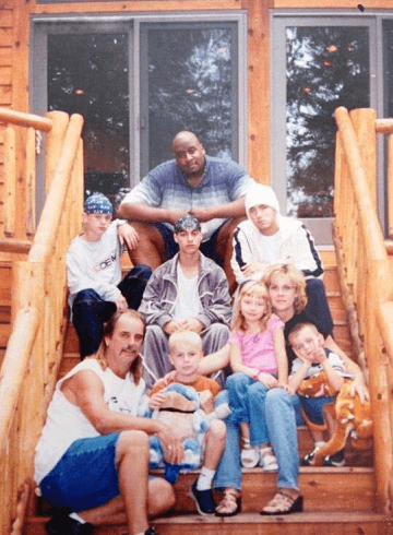 Family Fireworks: How Eminem’s Tight-Knit Family Fueled His Career Explosion”